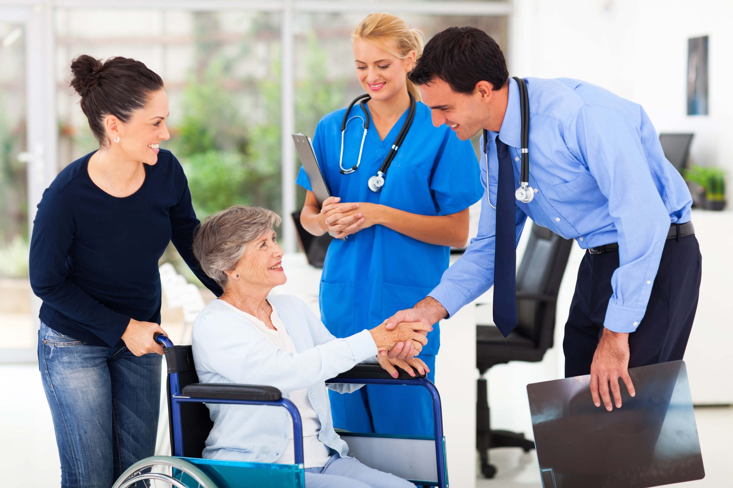 How Home Healthcare Providers Can Help With Medication Management
